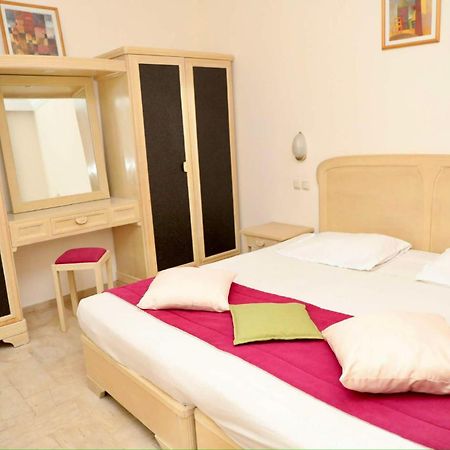 Appart Hotel Rodes Mezraia ภายนอก รูปภาพ