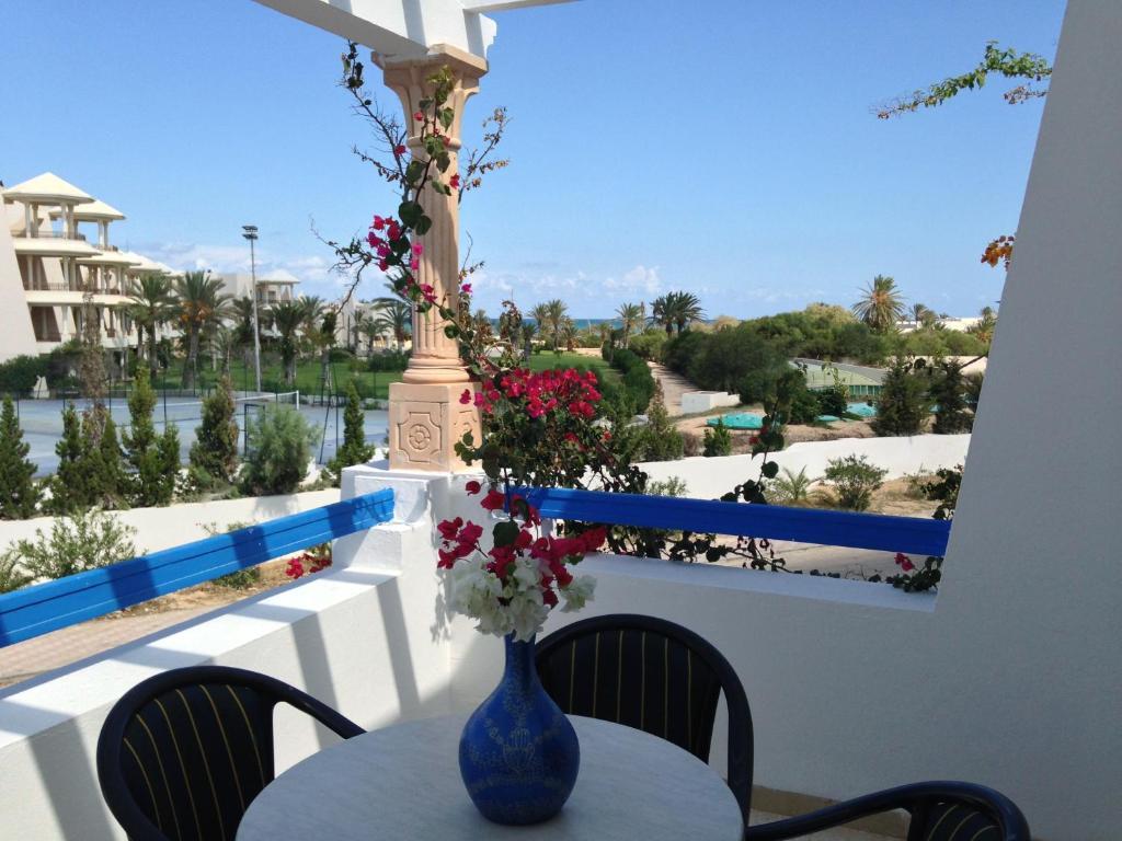 Appart Hotel Rodes Mezraia ภายนอก รูปภาพ